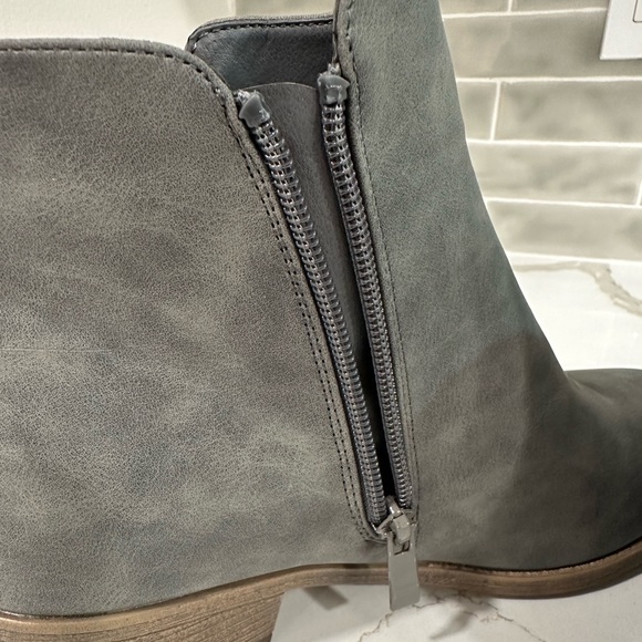 Jeossy Ankle Boots Thick Heel Low Heeled Booties for Women Size 8 Color Gray. - Picture 10 of 11